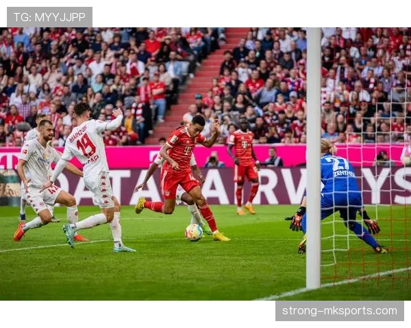 英超赛季盘点：劲旅与新星同台竞技，共绘绿茵激情时刻