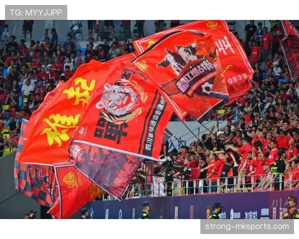 泰国球队表现稳健成功晋级亚冠下一轮，引发球迷热议