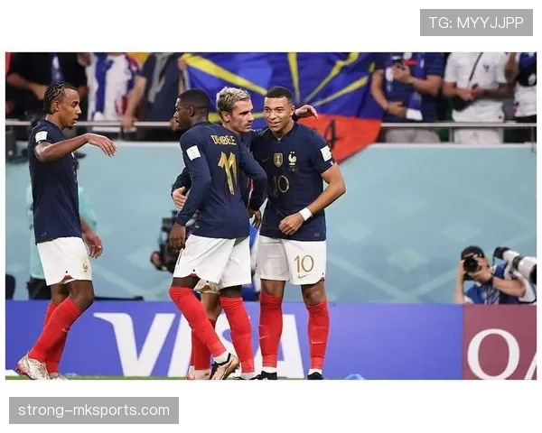 格列兹曼与登贝莱进攻角色及体系适配差异解析 格列兹曼与登贝莱进攻角色及体系适配差异解析